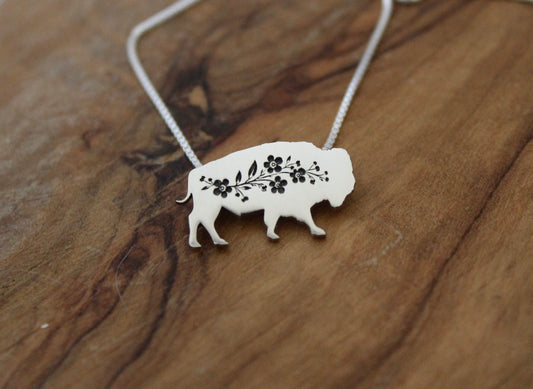 Bison necklace: Sterling silver Forget-me-not Bison pendant