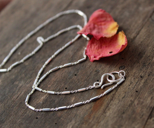 Sterling Silver bar Chain necklace, necklace for the minimalist, everyday fashion accessory