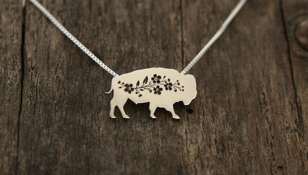 Bison necklace: Sterling silver Forget-me-not Bison pendant