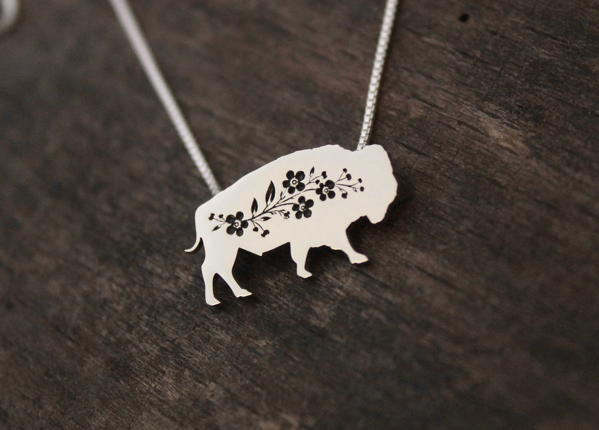 Bison necklace: Sterling silver Forget-me-not Bison pendant