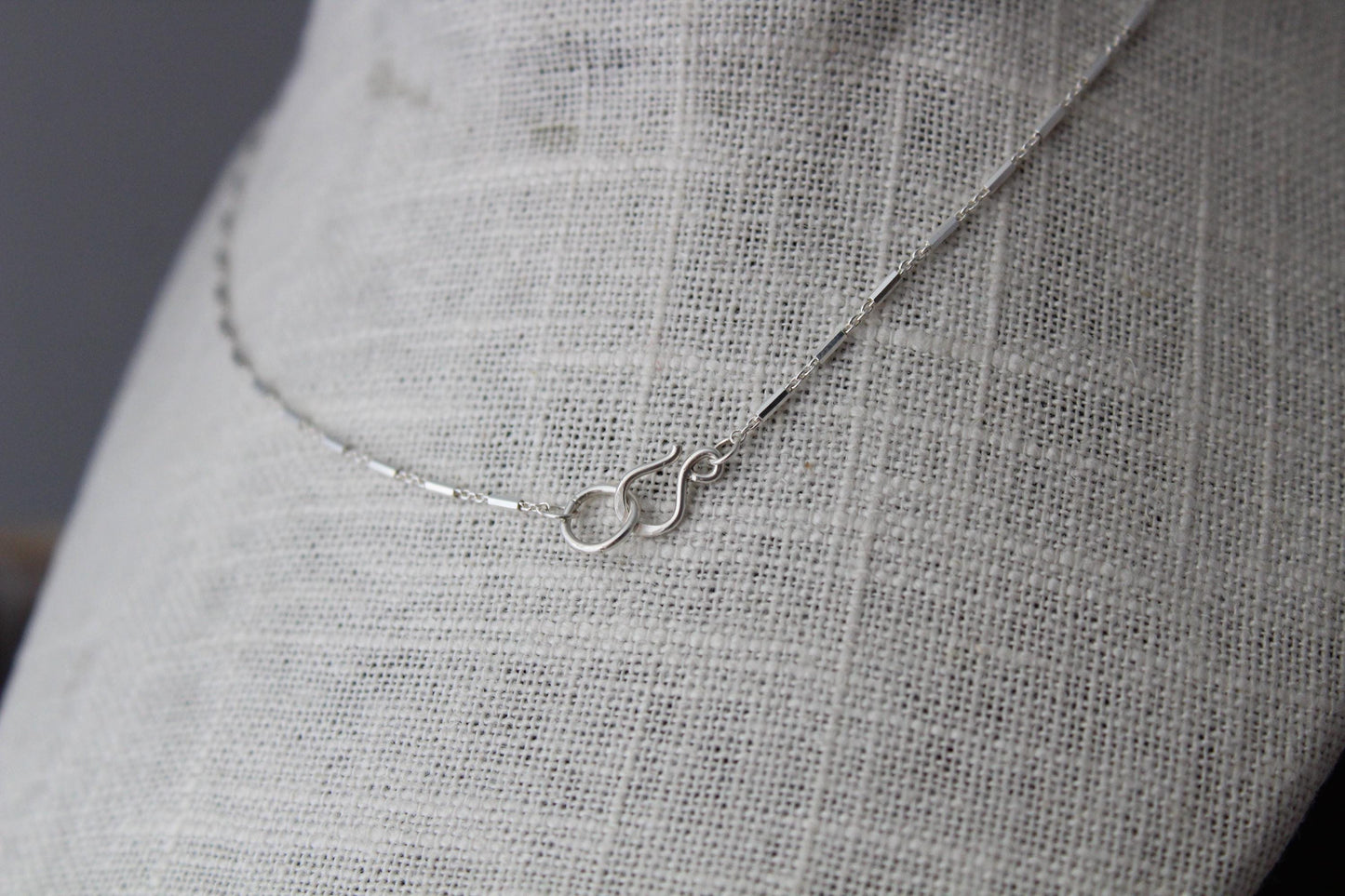 Sterling Silver bar Chain necklace, necklace for the minimalist, everyday fashion accessory