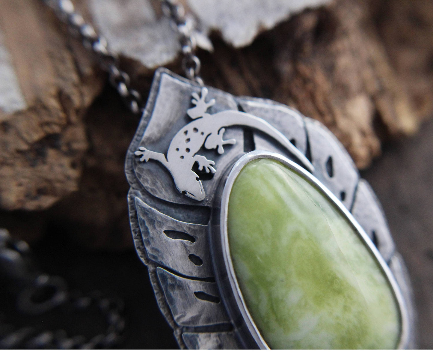 Gecko lizard and leaf with Serpentine, ooak, hand crafted pendant